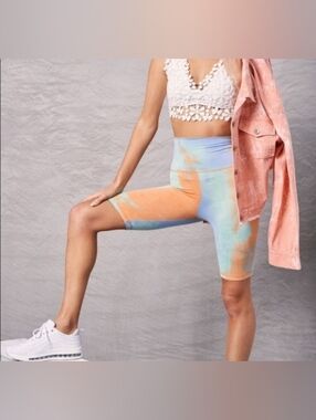 NWOT Tie-Dye High Rise Shorts in Pastel Blue & Peach Super Soft Women's